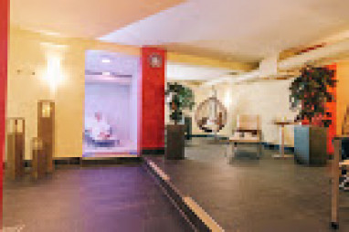 TOP Hotel Esplanade: Lobby